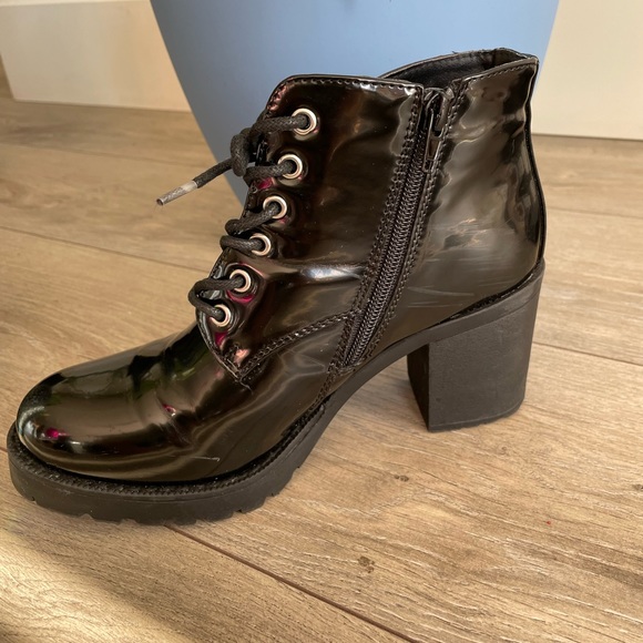 Harlow Patent Heel Booties - Picture 3 of 8